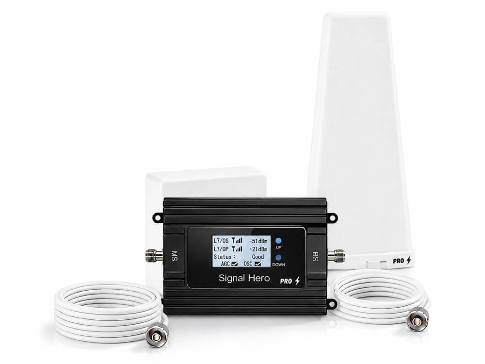 Signal Hero Core 600 Pro booster kit with indoor and outdoor aerials and cables